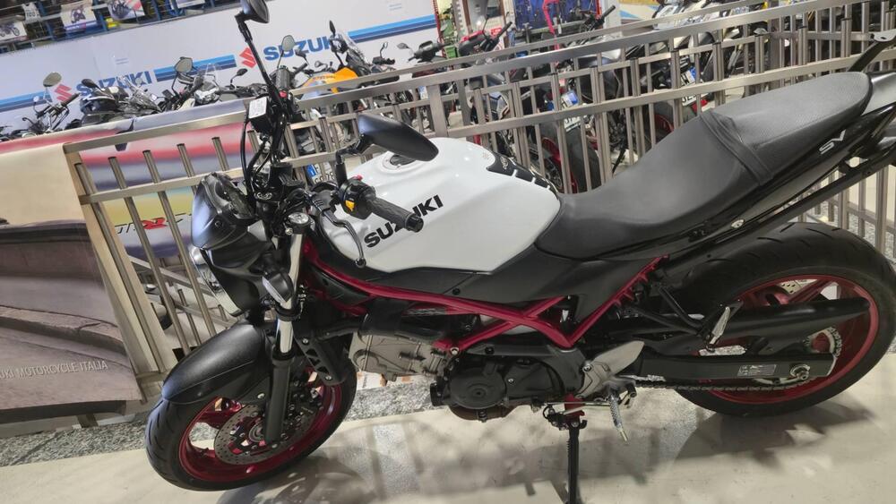 Suzuki SV650 (2021 - 24)