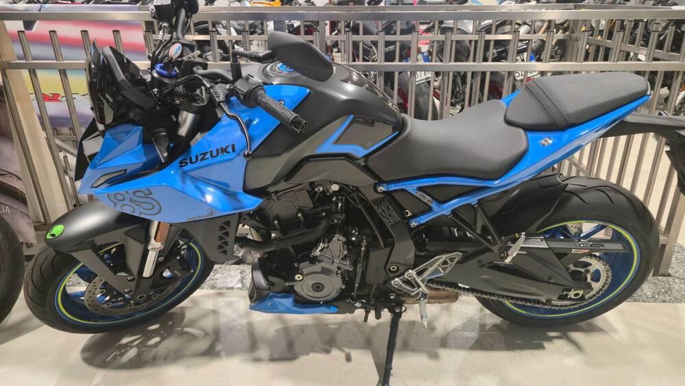 Suzuki GSX-8S (2023 - 24) (5)