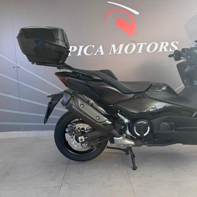 Yamaha T-Max 560 Tech Max (2022 - 24) (2)