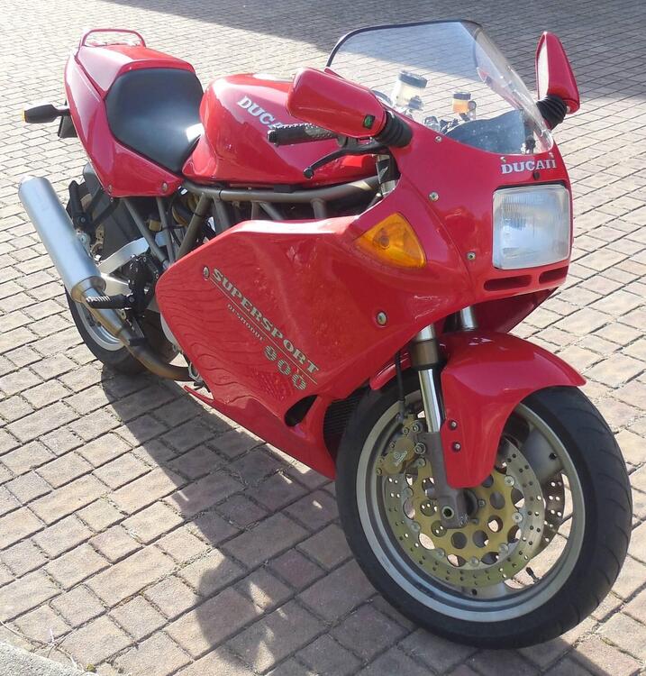 Ducati SUPER SPORT DESMO 2 900  (3)