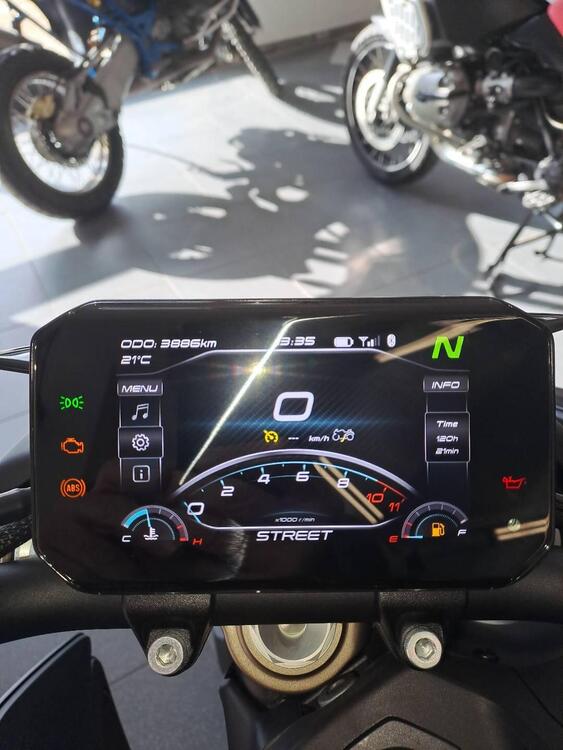 CFMOTO 800NK Sport (2023 - 25) (5)