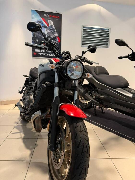 Yamaha XSR 700 (2022 - 25) (3)