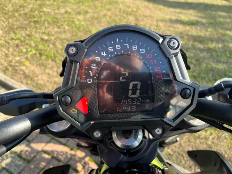 Kawasaki Z 650 (2017 - 19) (15)