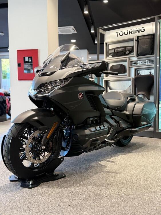 Honda GL 1800 Gold Wing 50° Anniversario (2025) (3)
