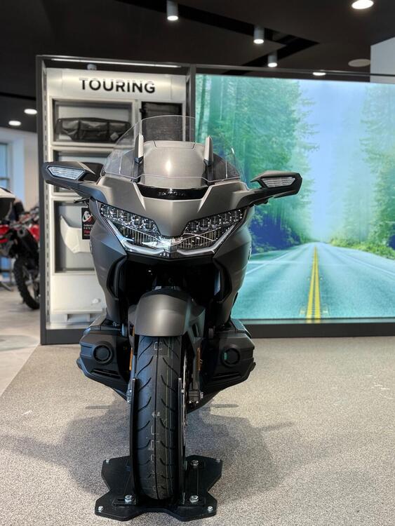 Honda GL 1800 Gold Wing 50° Anniversario (2025) (4)