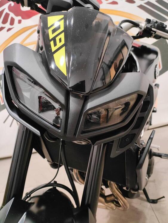 Yamaha MT-09 (2017 - 20) (4)