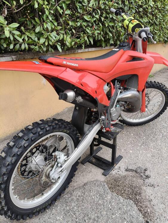 GASGAS MC 125 (2022) (3)