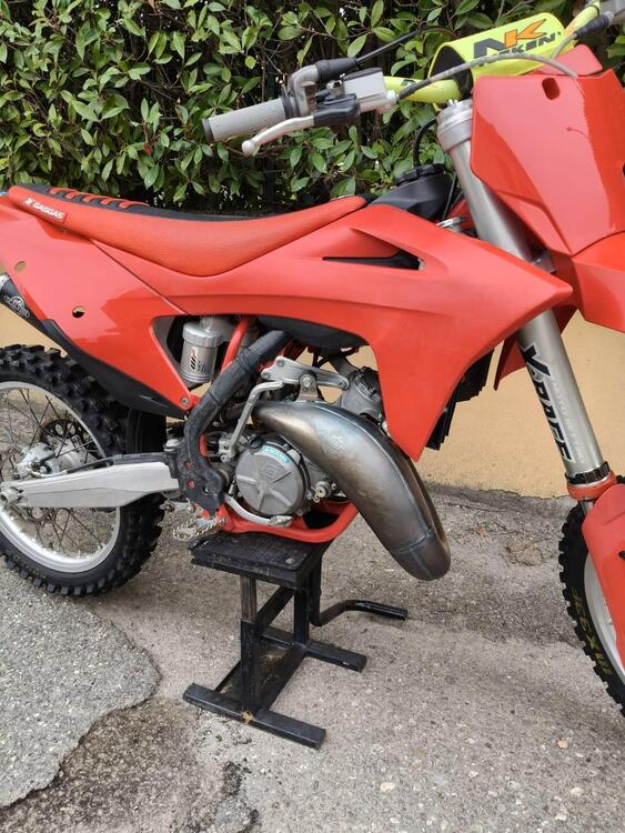 GASGAS MC 125 (2022) (4)