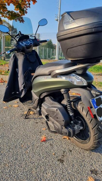 Piaggio Beverly 300 S i.e. ABS-ASR (2016 - 20) (2)