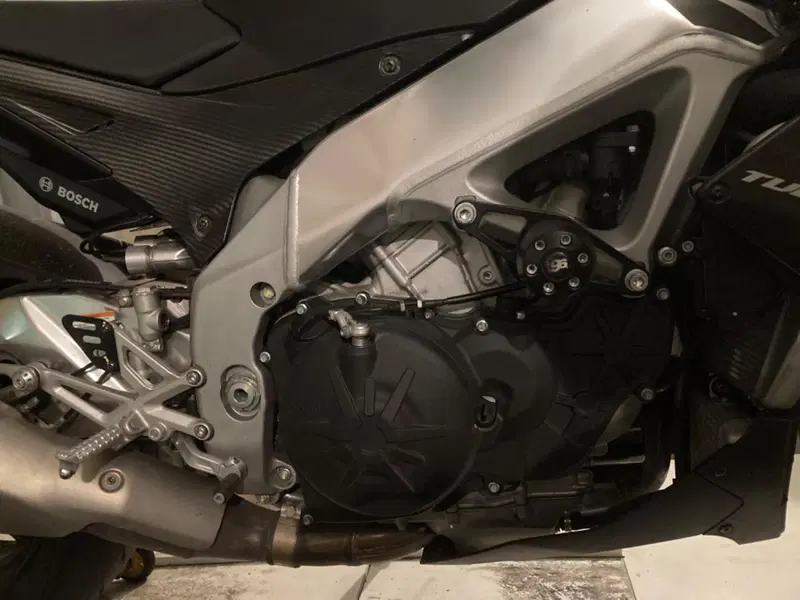 Aprilia Tuono V4 Factory (2019 - 20) (6)