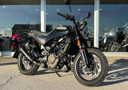 Husqvarna Svartpilen 401 (2021 - 23) usata