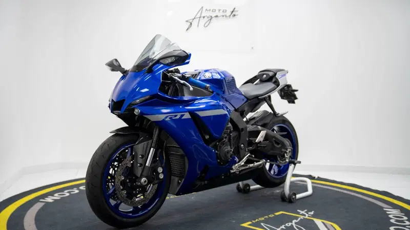 Yamaha YZF R1 (2020 - 25) (4)