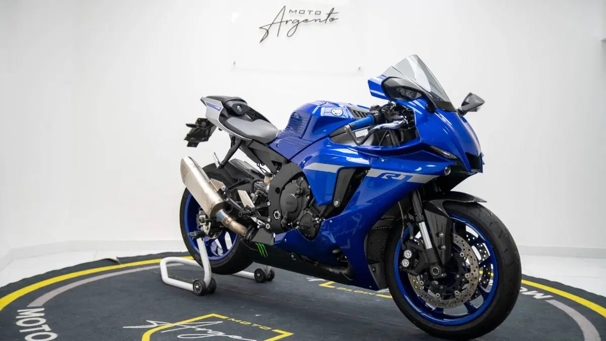 Yamaha YZF R1 (2020 - 25) (6)