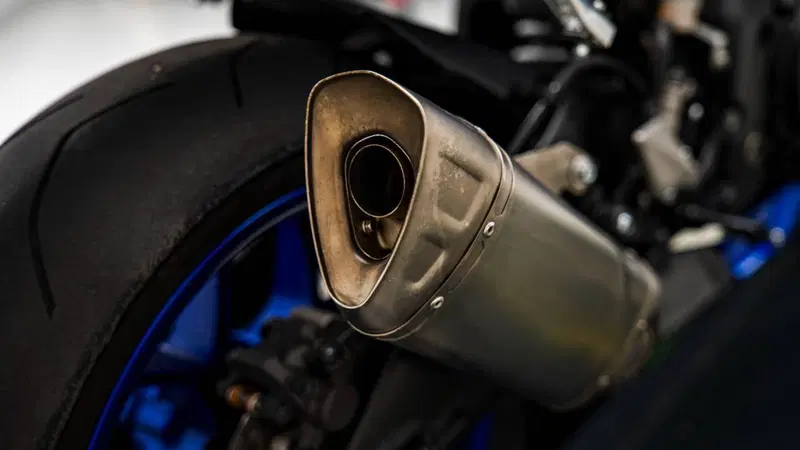 Yamaha YZF R1 (2020 - 25) (16)