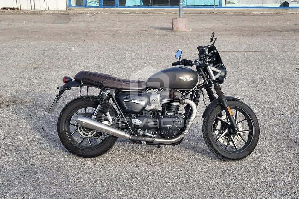 Triumph Street Twin 900 (2019 - 20) (4)