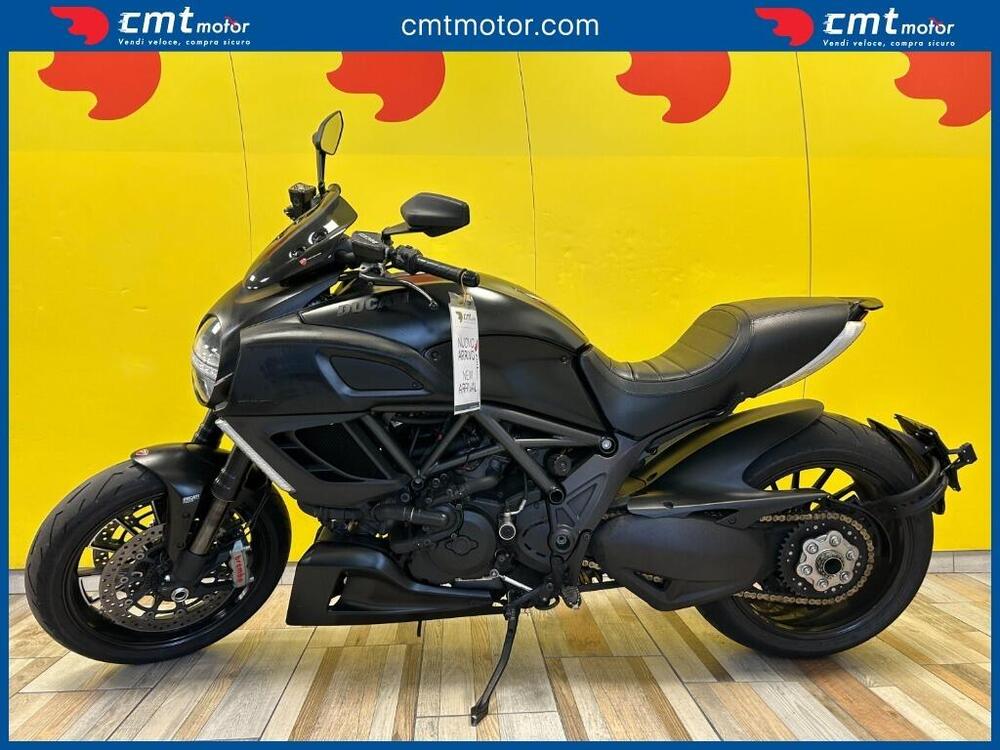 Ducati Diavel 1200 Dark (2012 - 13) (3)