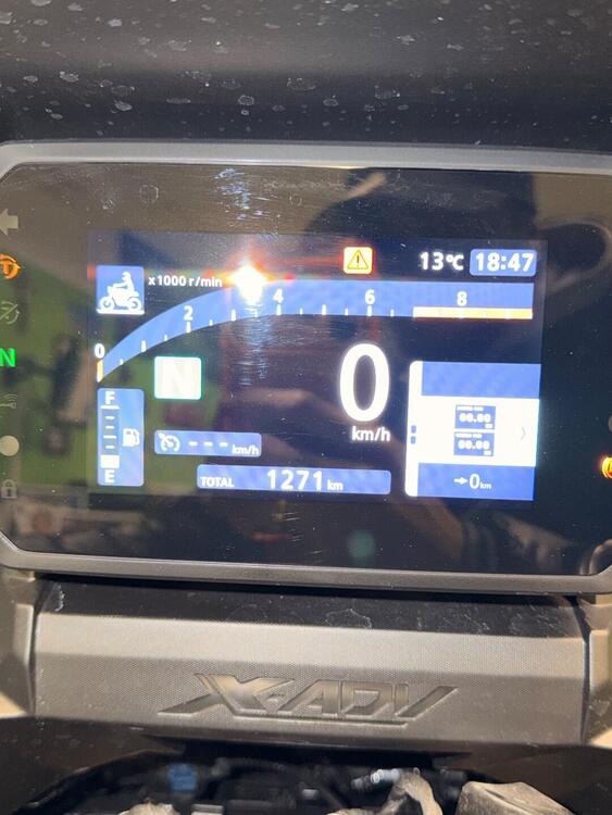 Honda X-ADV 750 Gravel (2025) (3)