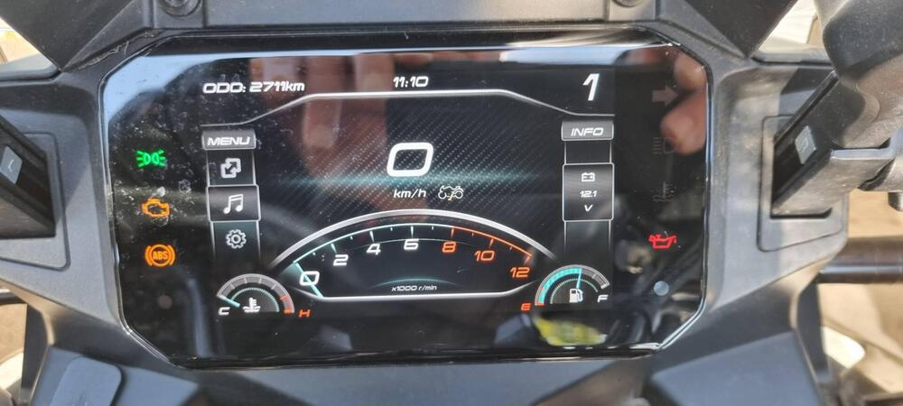 CFMOTO 700MT (2024 - 25) (2)