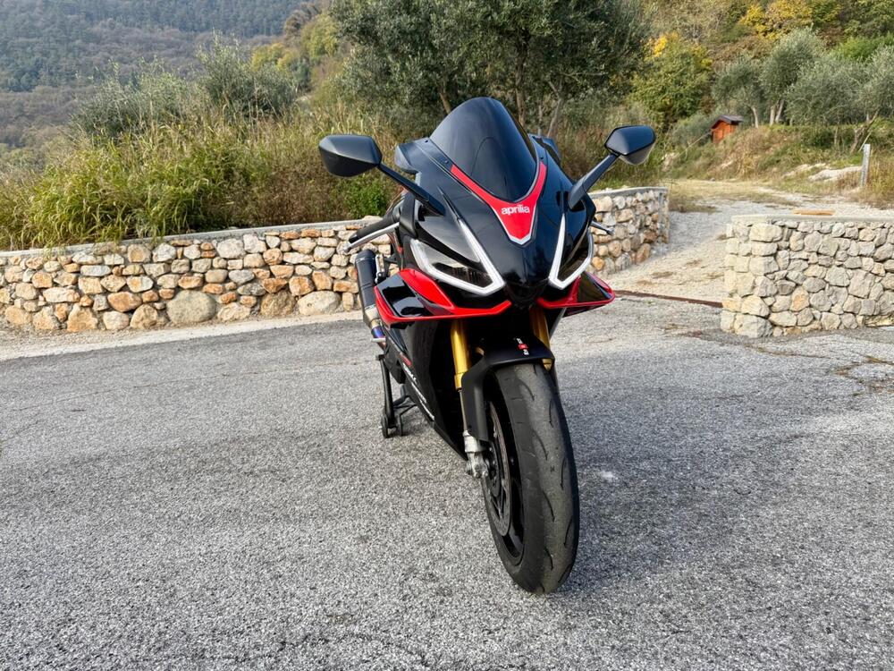 Aprilia RSV4 1100 Factory (2021 - 24) (3)