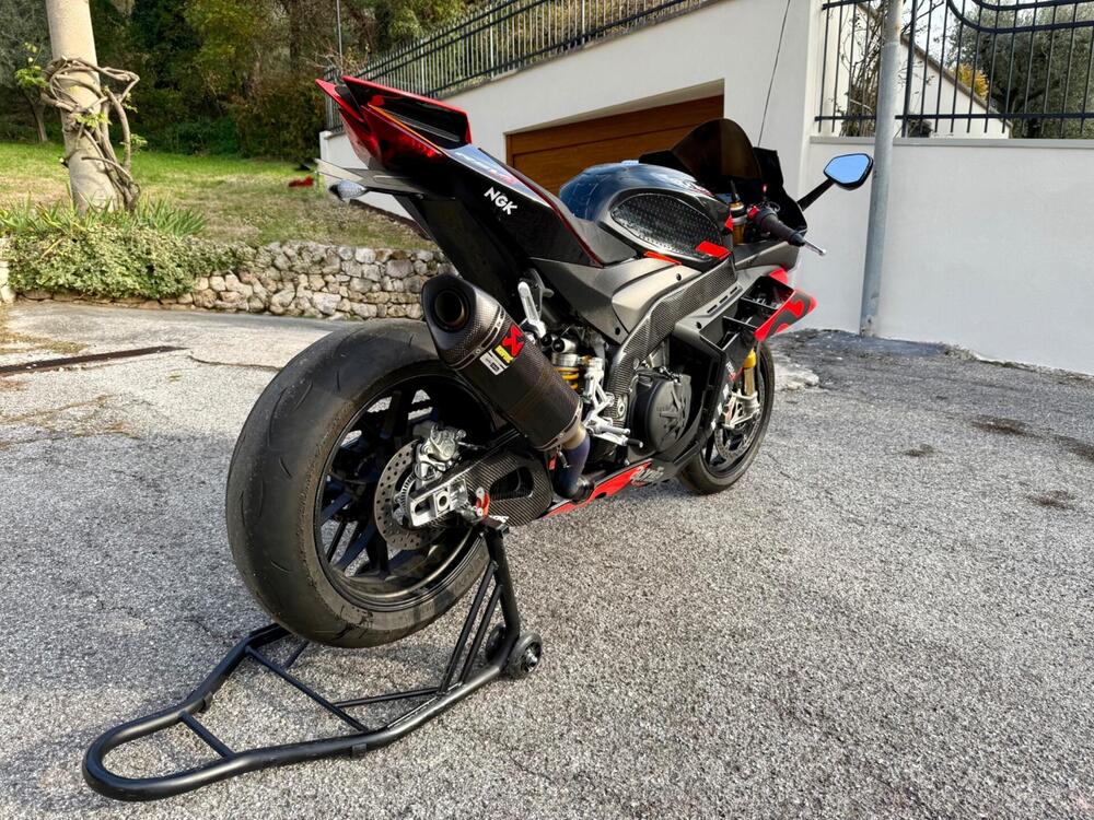 Aprilia RSV4 1100 Factory (2021 - 24) (5)