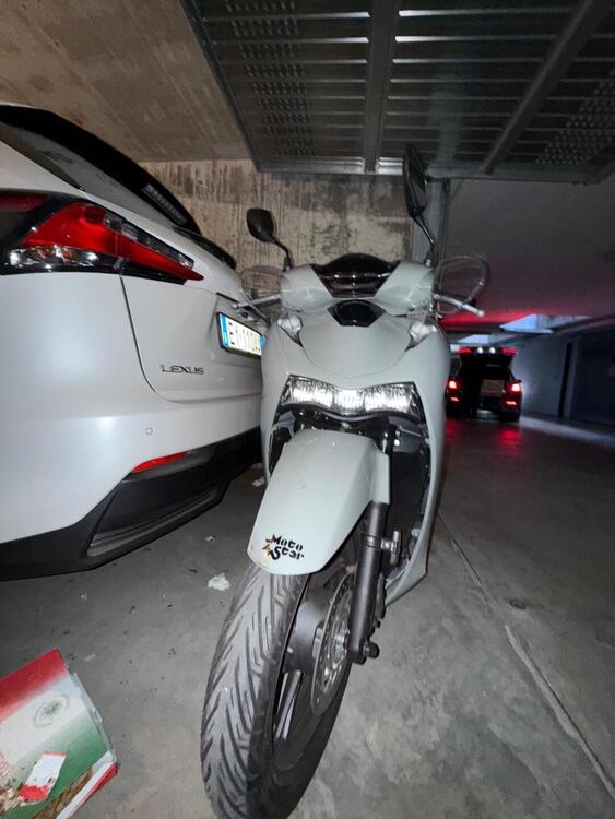 Honda SH 125i (2024 - 25) (2)