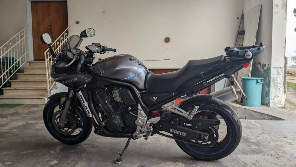 Yamaha FZS 1000 Fazer (5)