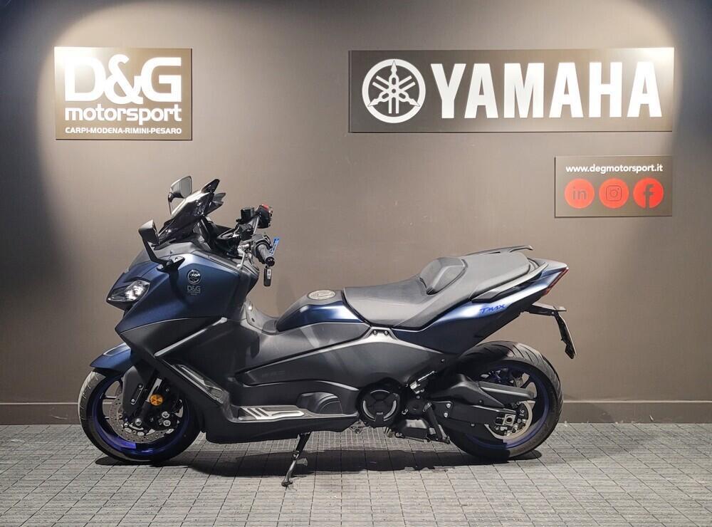 Yamaha T-Max 560 (2022 - 24) (5)