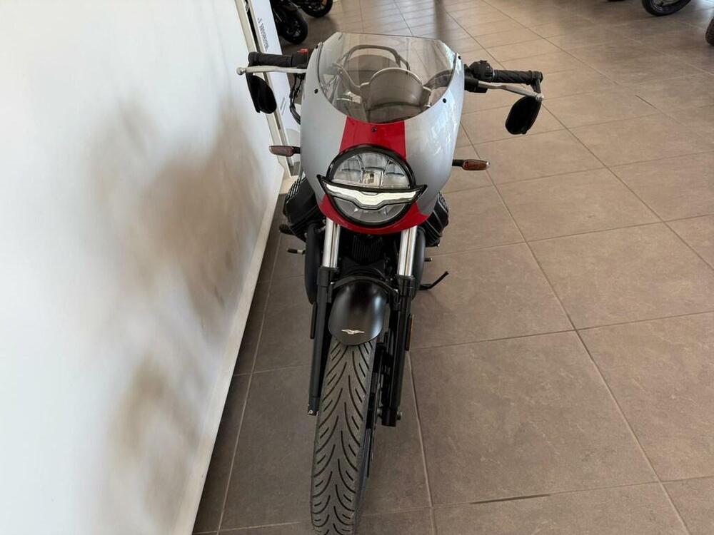 Moto Guzzi V7 850 Stone Special Abs (2021) (2)