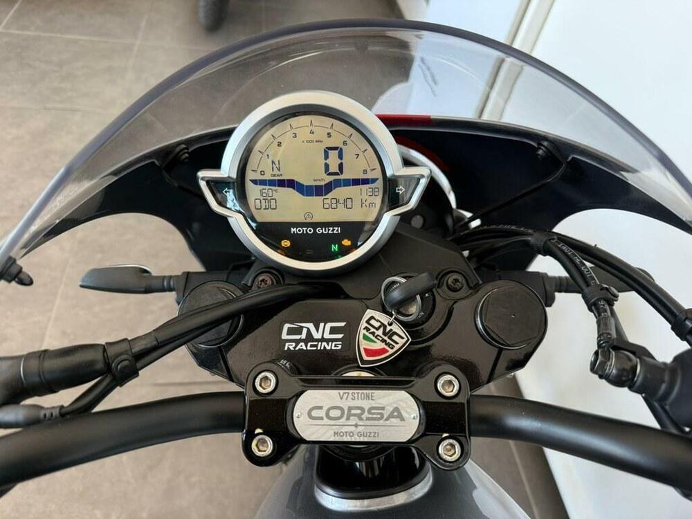 Moto Guzzi V7 850 Stone Special Abs (2021) (3)