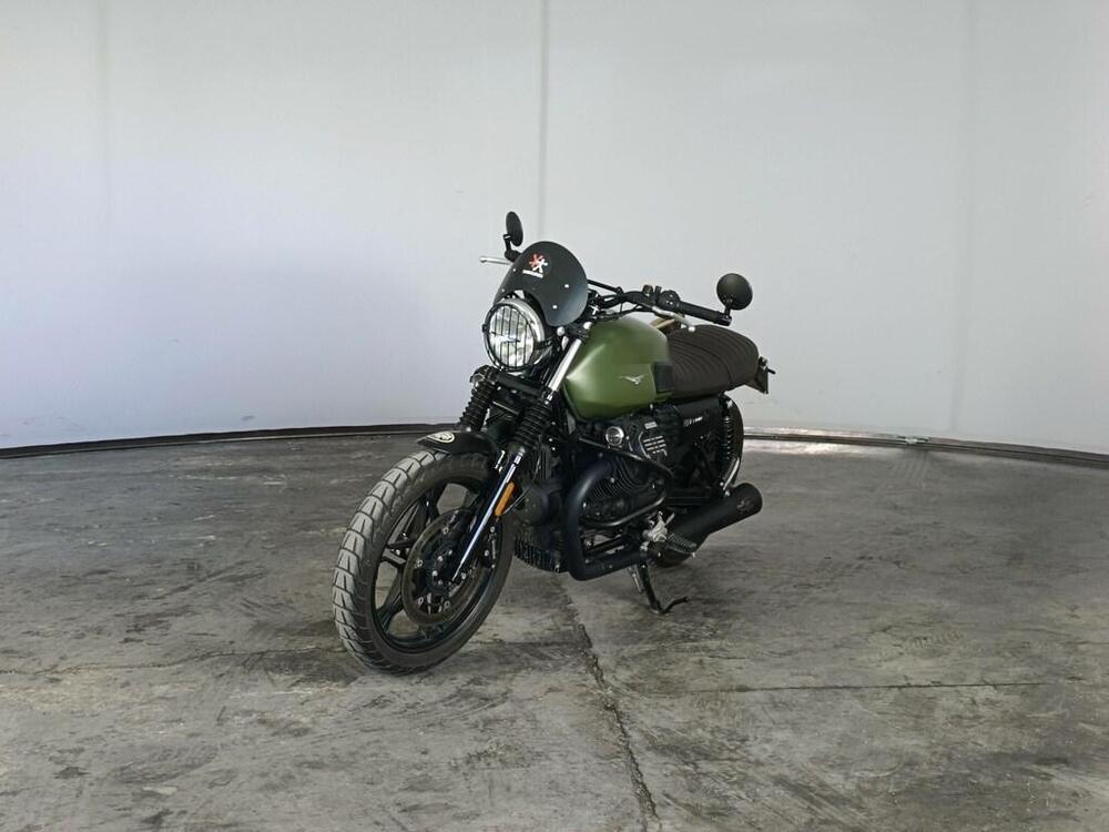 Moto Guzzi V7 III Stone (2017 - 20) (4)