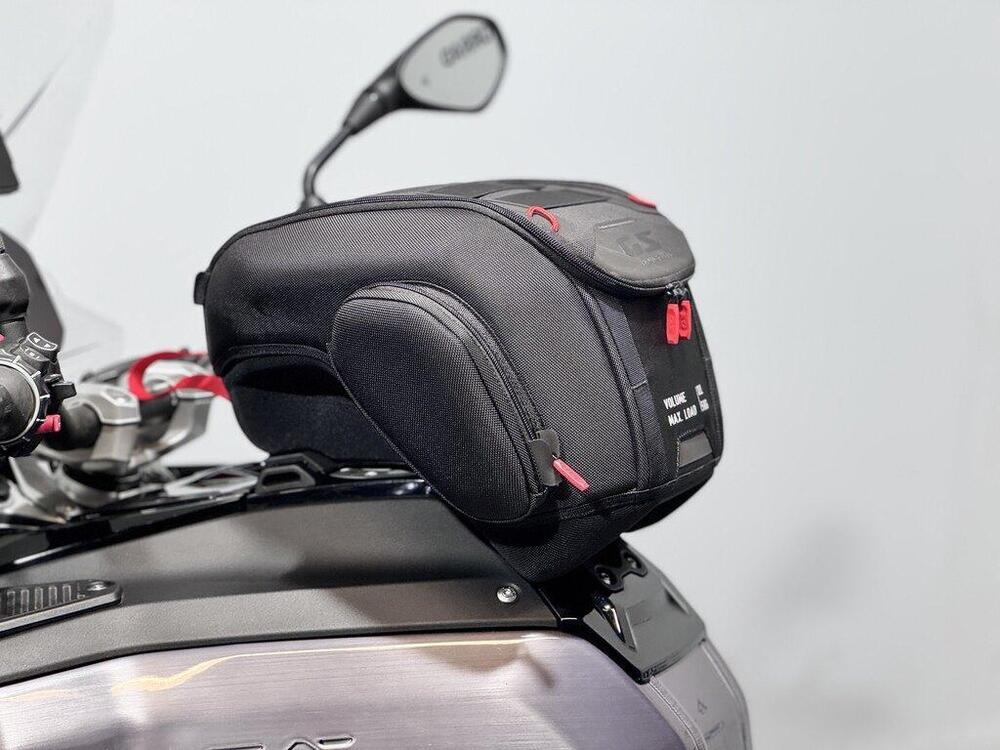 Bmw R 1300 GS Adventure Triple Black (2025) (5)