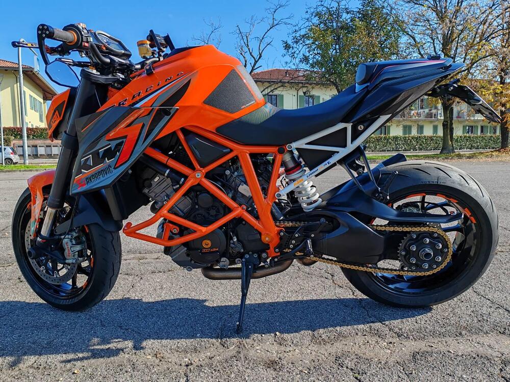 KTM 1290 Super Duke R SE ABS (2016) (2)