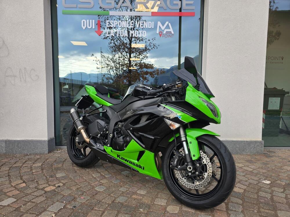 Kawasaki Ninja 600 ZX-6R (2009 - 16) (2)