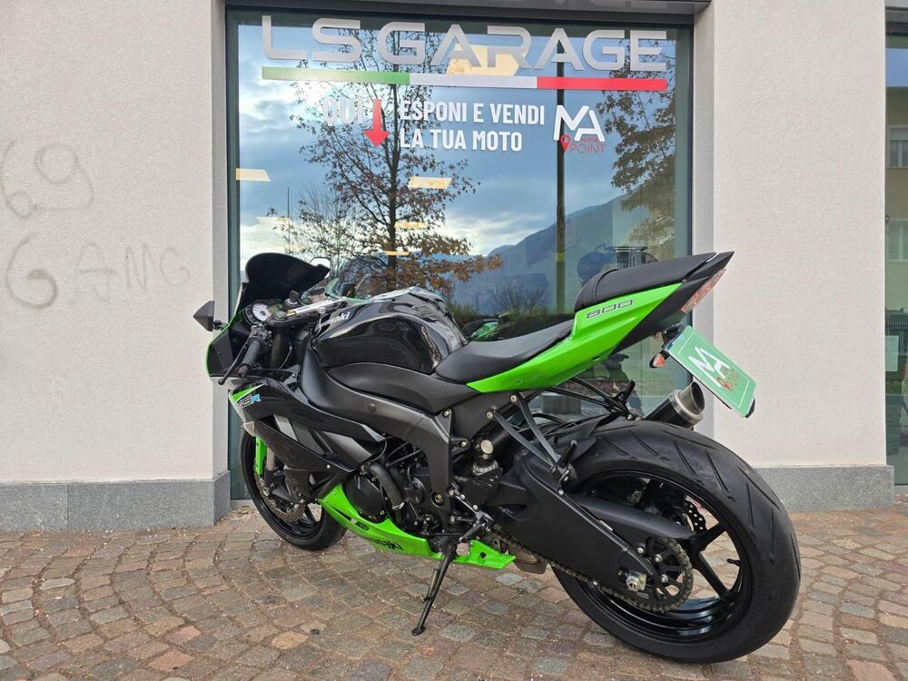 Kawasaki Ninja 600 ZX-6R (2009 - 16) (5)