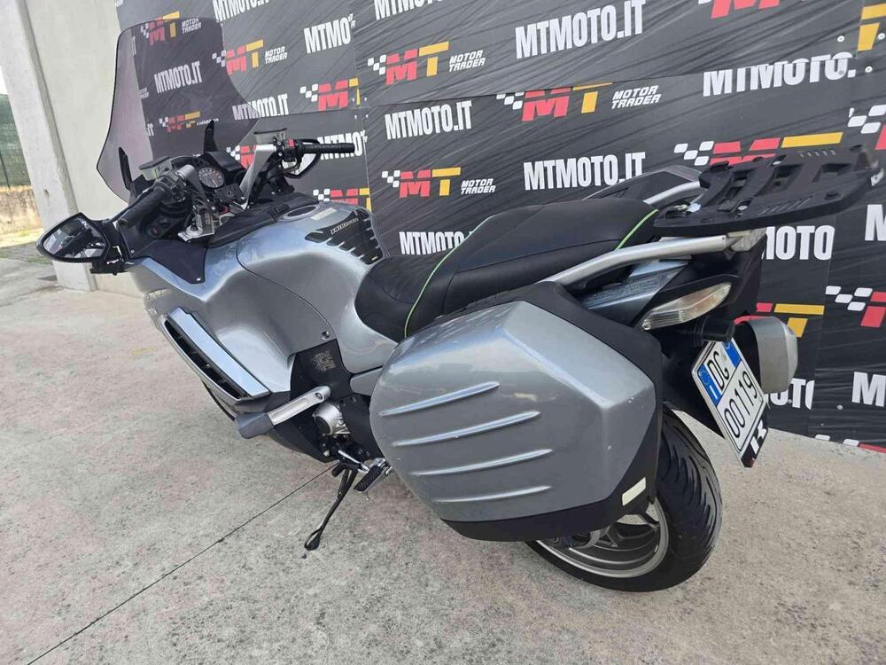 Kawasaki GTR 1400 (2007 - 09) (5)