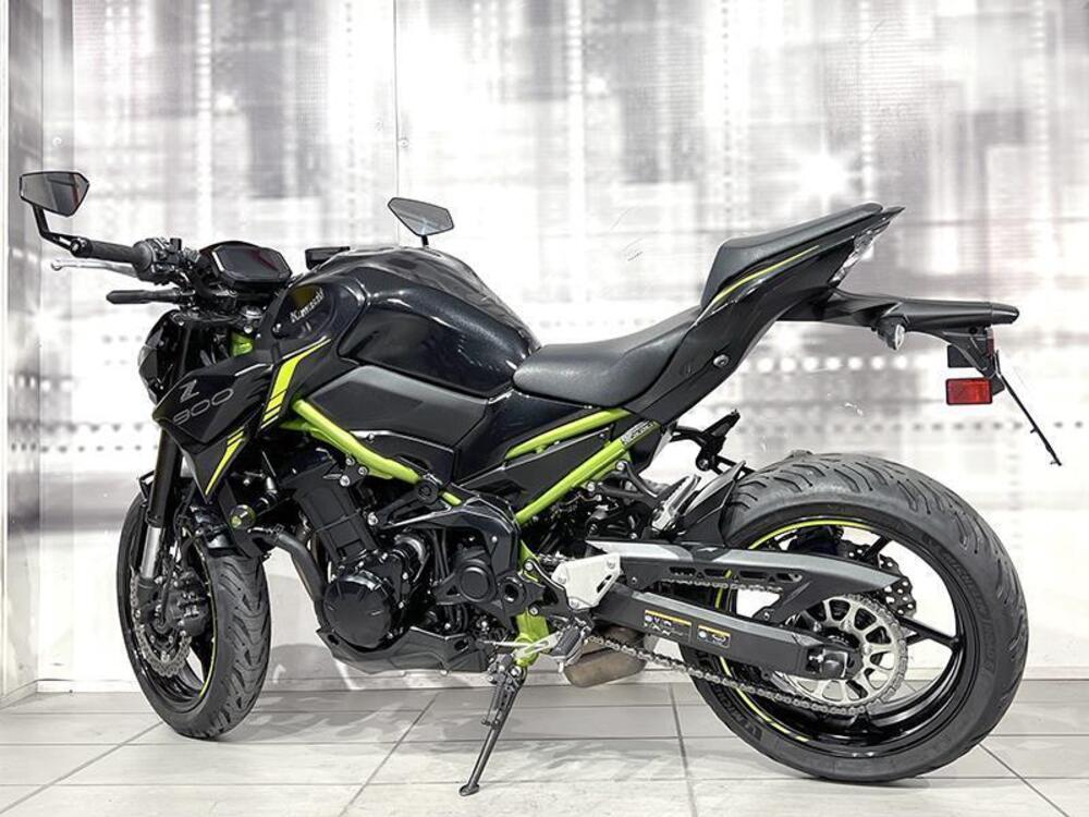 Kawasaki Z 900 (2021 - 24) (2)