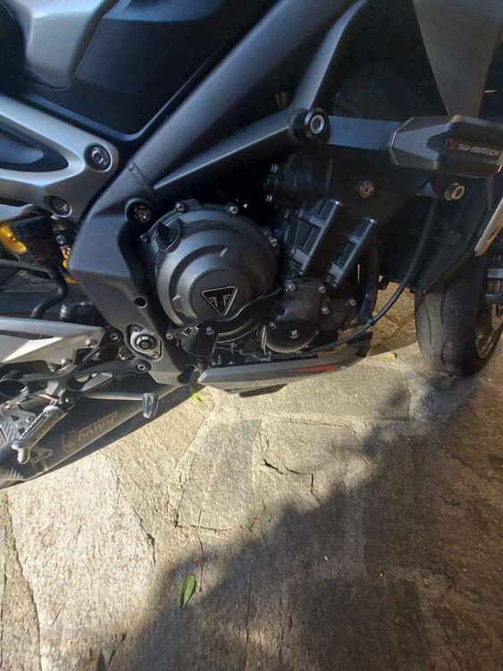 Triumph Street Triple RS (2020 - 22) (5)