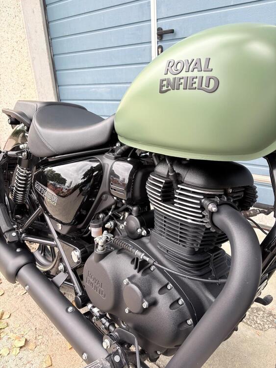 Royal Enfield Meteor 350 Fireball (2021 - 25) (5)