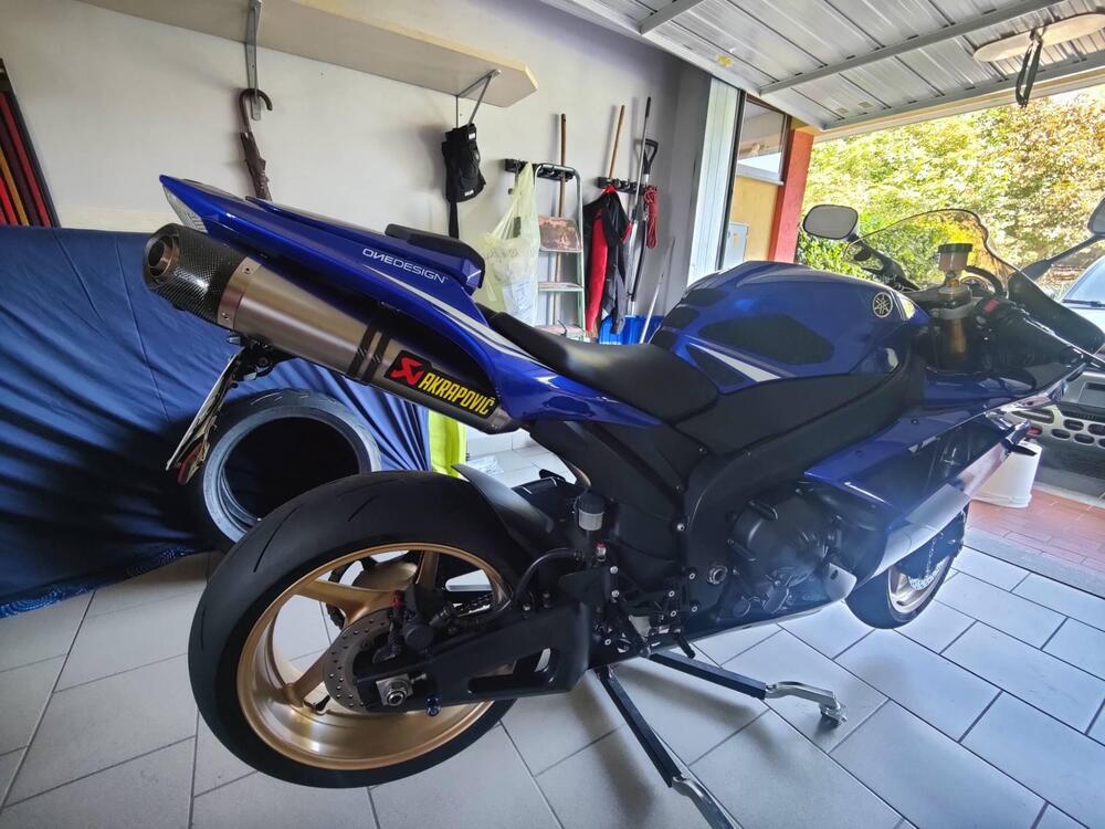 Yamaha YZF R1 (2007 - 08) (5)