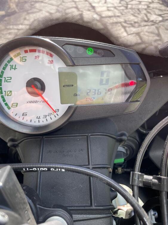 Kawasaki Ninja 600 ZX-6R (2009 - 16) (4)