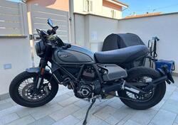Ducati Scrambler 800 Night Shift (2021 - 22) usata