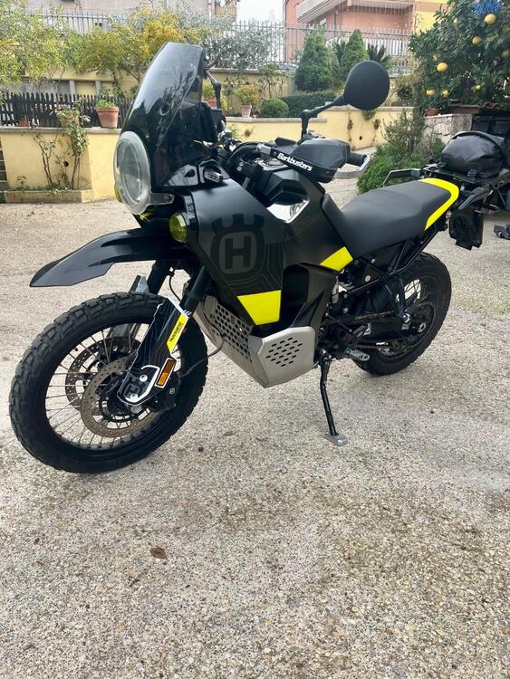 Husqvarna Norden 901 (2022 - 25) (5)