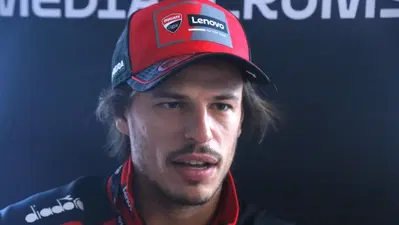 MotoGP 2025. GP di Valencia. Nicol&ograve; Bulega dopo i due GP in MotoGP: "Ho parlato con Toprak Razgatlioglu, abbiamo sentito le stesse differenze tra MotoGP e SBK"