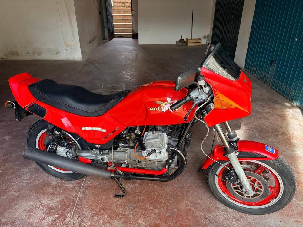 Moto Guzzi V350 allestimento Imola (3)