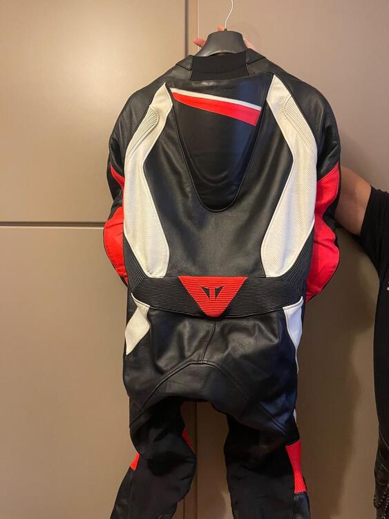 Tuta Dainese taglia 52 usata 3 volte
