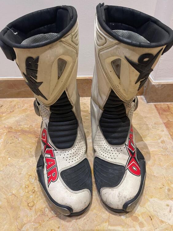 Tuta Dainese taglia 52 usata 3 volte (3)