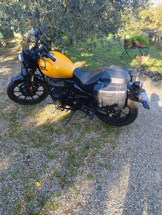 Royal Enfield Meteor 350 Fireball (2021 - 25) (4)