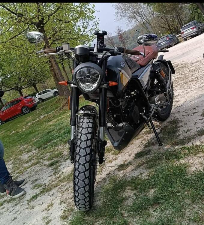 FB Mondial HPS 125 (2017 - 19) (2)