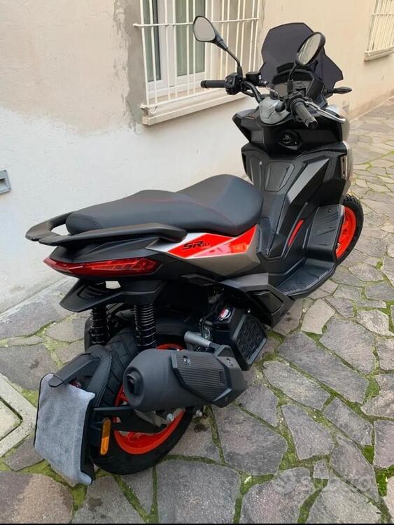 Aprilia SR GT 200 Sport (2025) (4)