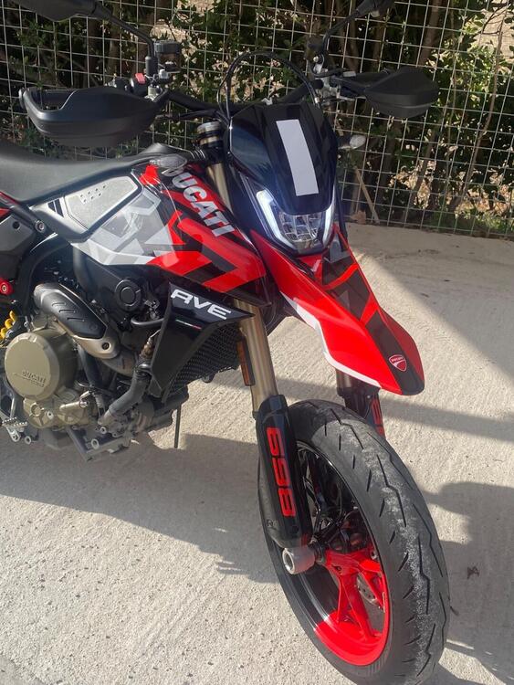 Ducati Hypermotard 698 Mono RVE (2024 - 25) (2)